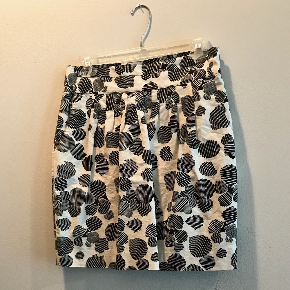 Calvin Klein Black & White Mini Skirt w Pockets